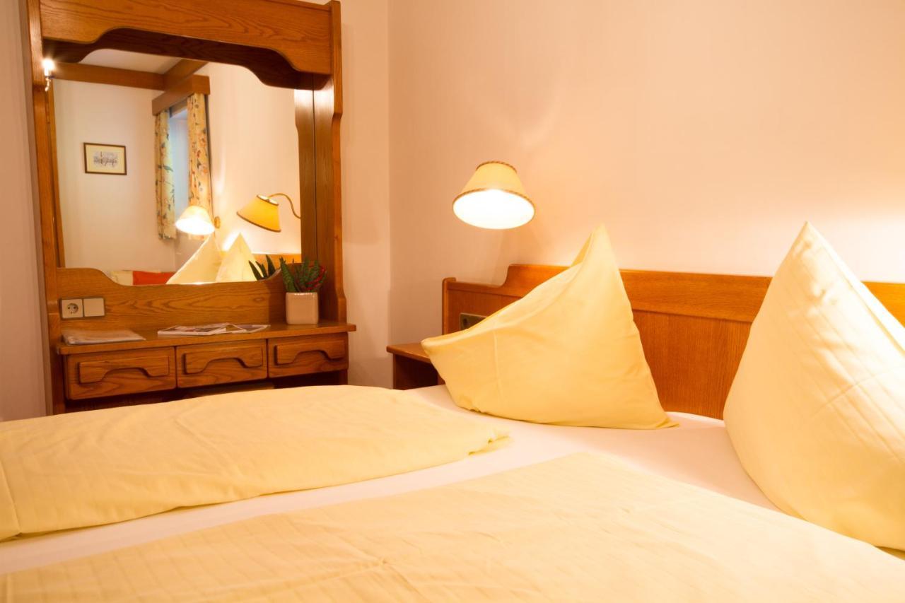 Hotel Garni Sonnblick Bad Kleinkirchheim Room photo